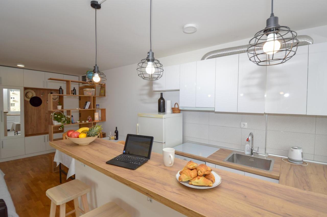 Shine24 - Spacious And Bright Apartment - New Novi Sad Exterior photo